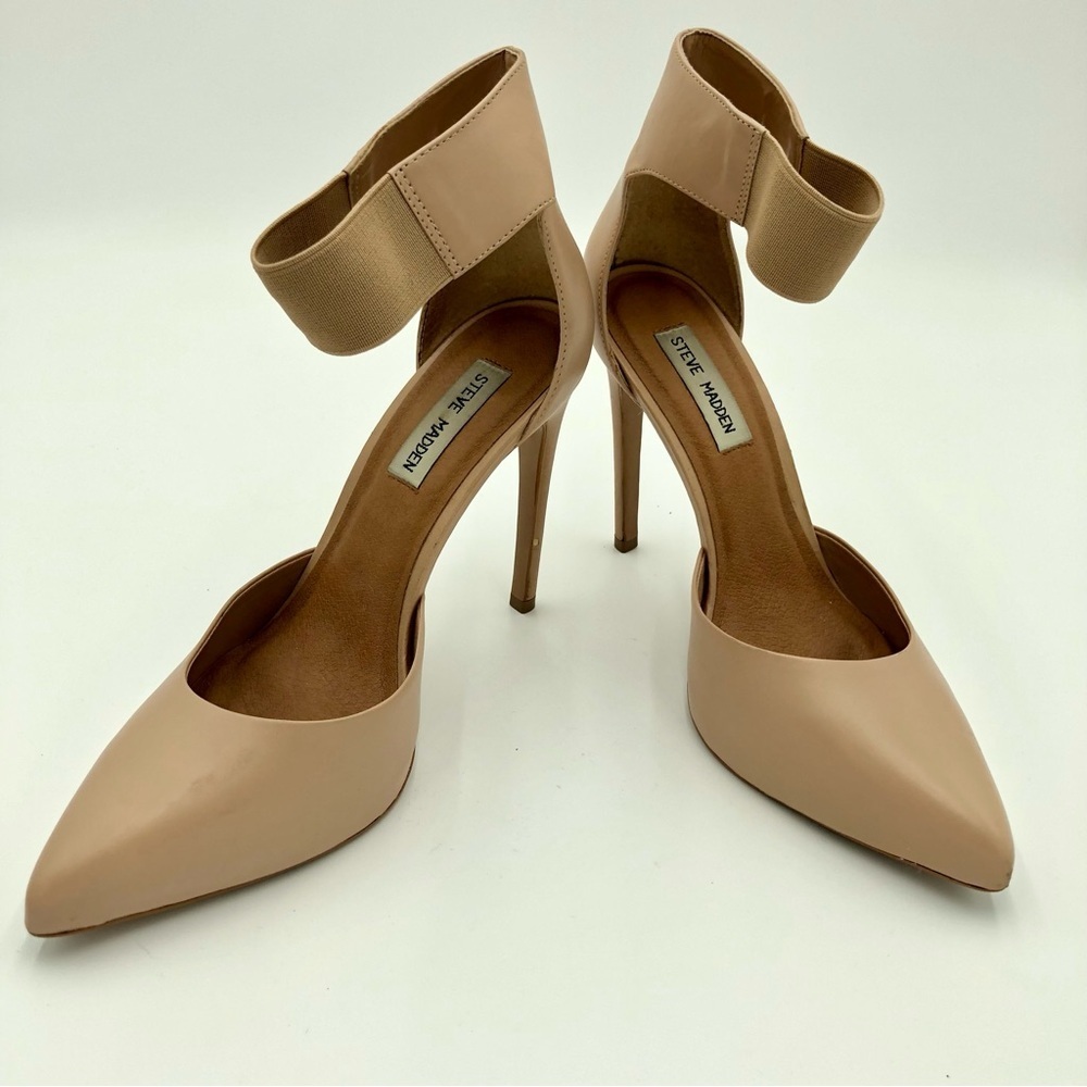 Steve Madden Tan Flutter Pump Ankle Strap Leather and Elastic Heels Size 10